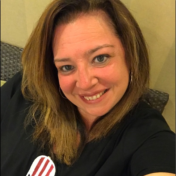 Meet your Posher, Mmichele - Picture 1 of 1